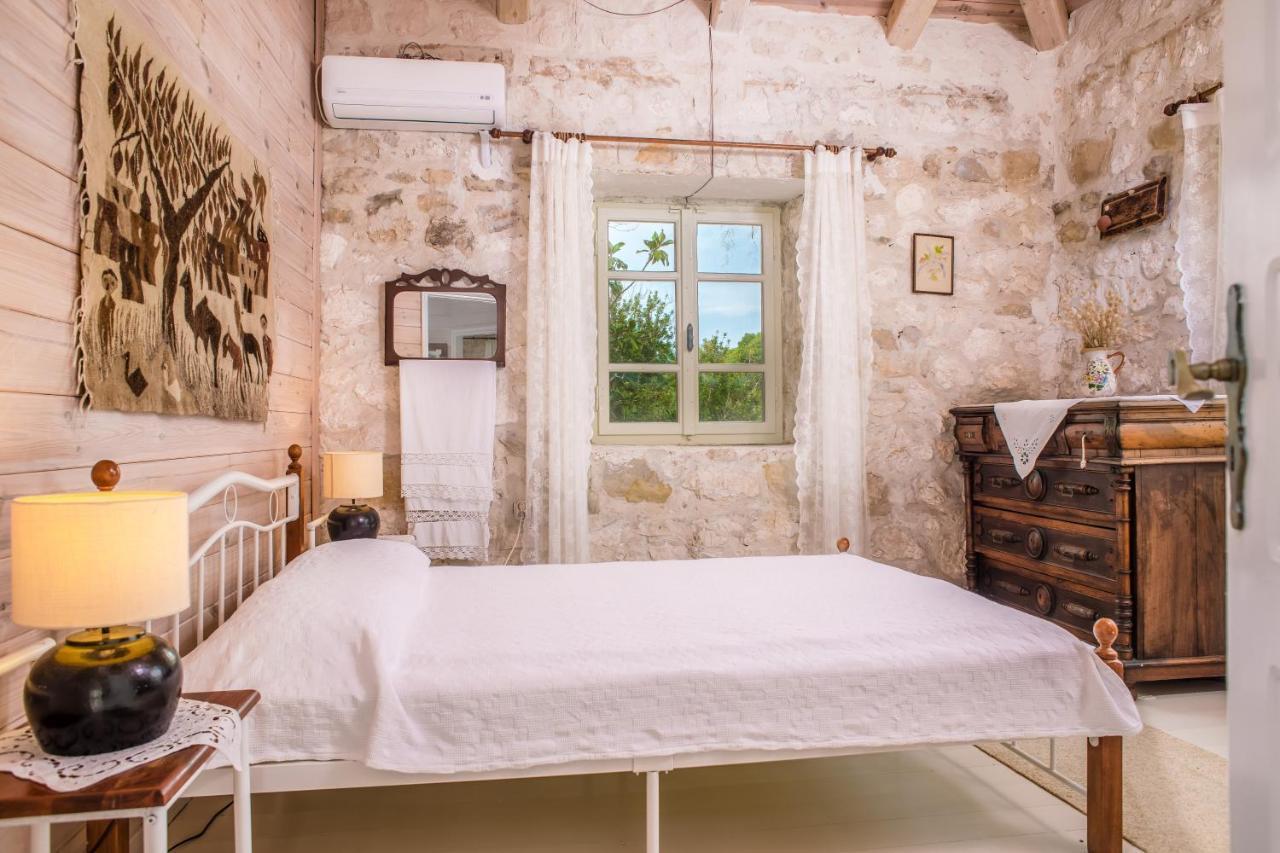 Jianni'S Villa - Stone Villa In The Greenery!! Vasilikos  Luaran gambar